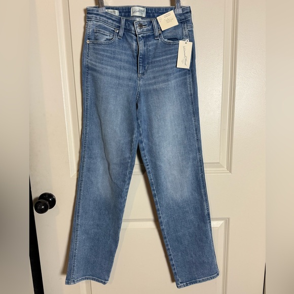 Universal Thread Everyday Straight High Rise - Picture 1 of 3